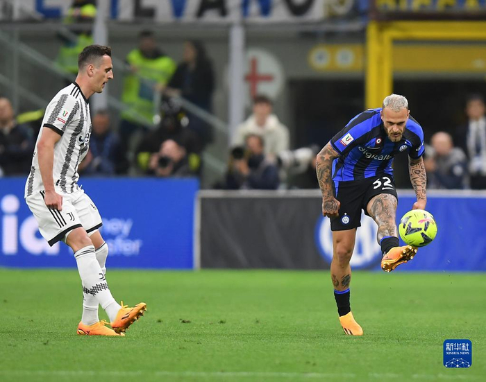 丹麦后卫：过去两场比赛太可笑了，我现在不知道该说什么（丹麦后卫：最近两战太离谱了，我已无言以对）