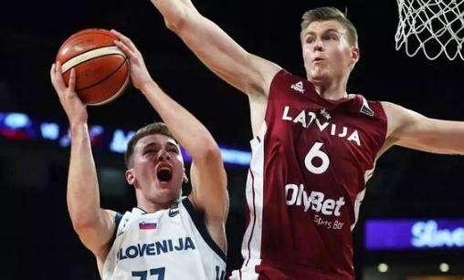 官方：马科斯-略伦特大腿肌肉撕裂，将缺席与国米的欧冠比赛（官方通报：马科斯-略伦特大腿肌肉撕裂，无缘对阵国米的欧冠之战）