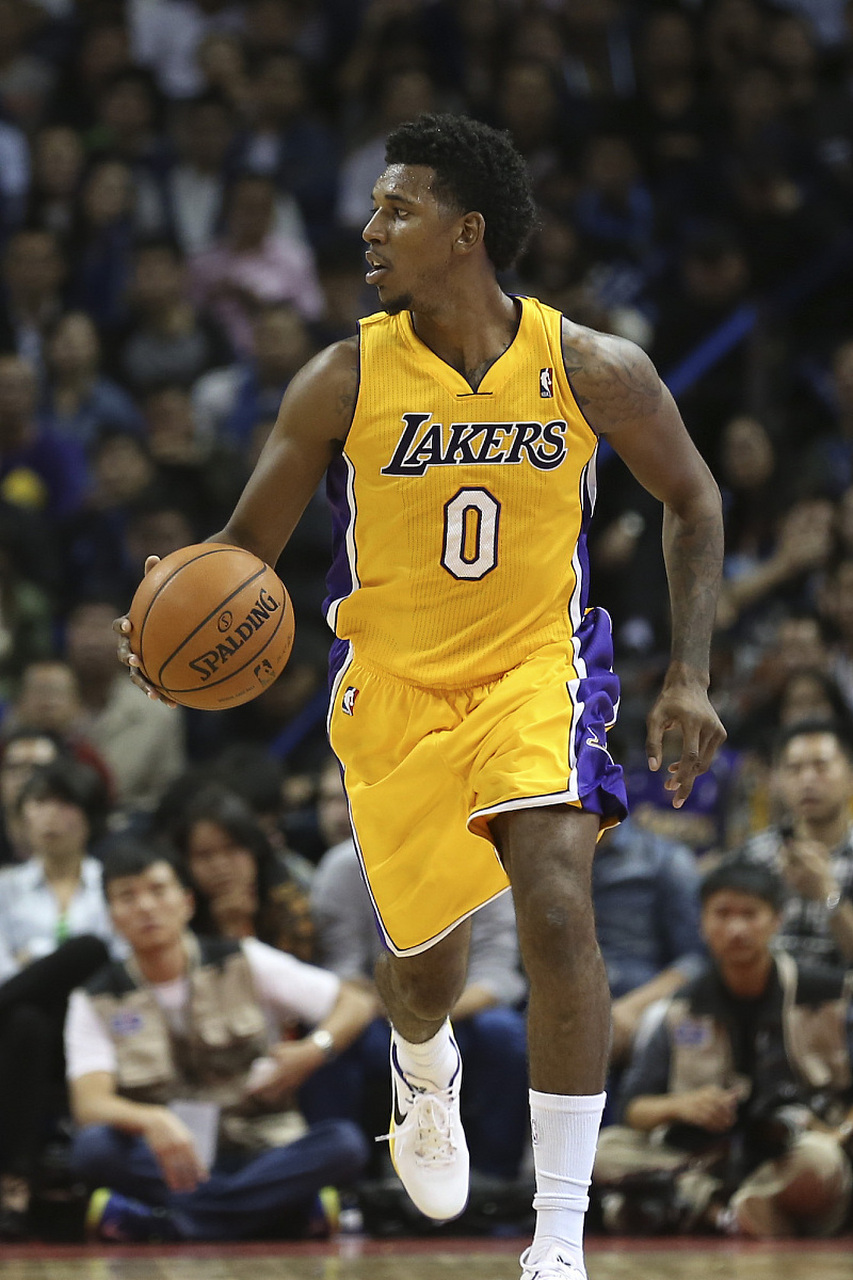 诺伊尔：补时进2球让大家松一口气，是否续约明年3月再考虑（诺伊尔：补时阶段连入两球才松了口气，续约要到明年3月再议）