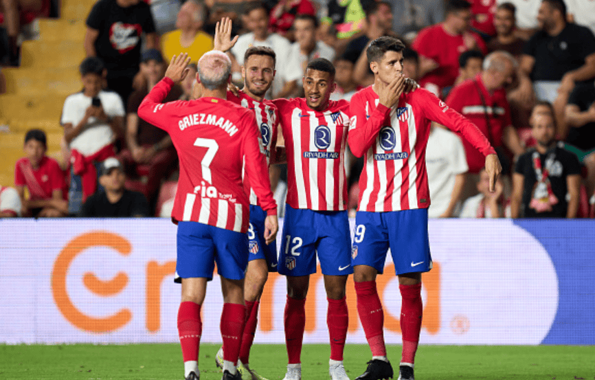 篮球勇士教练组进行临场换人调整收好效果（勇士教练组临场换人调整，收效显著）