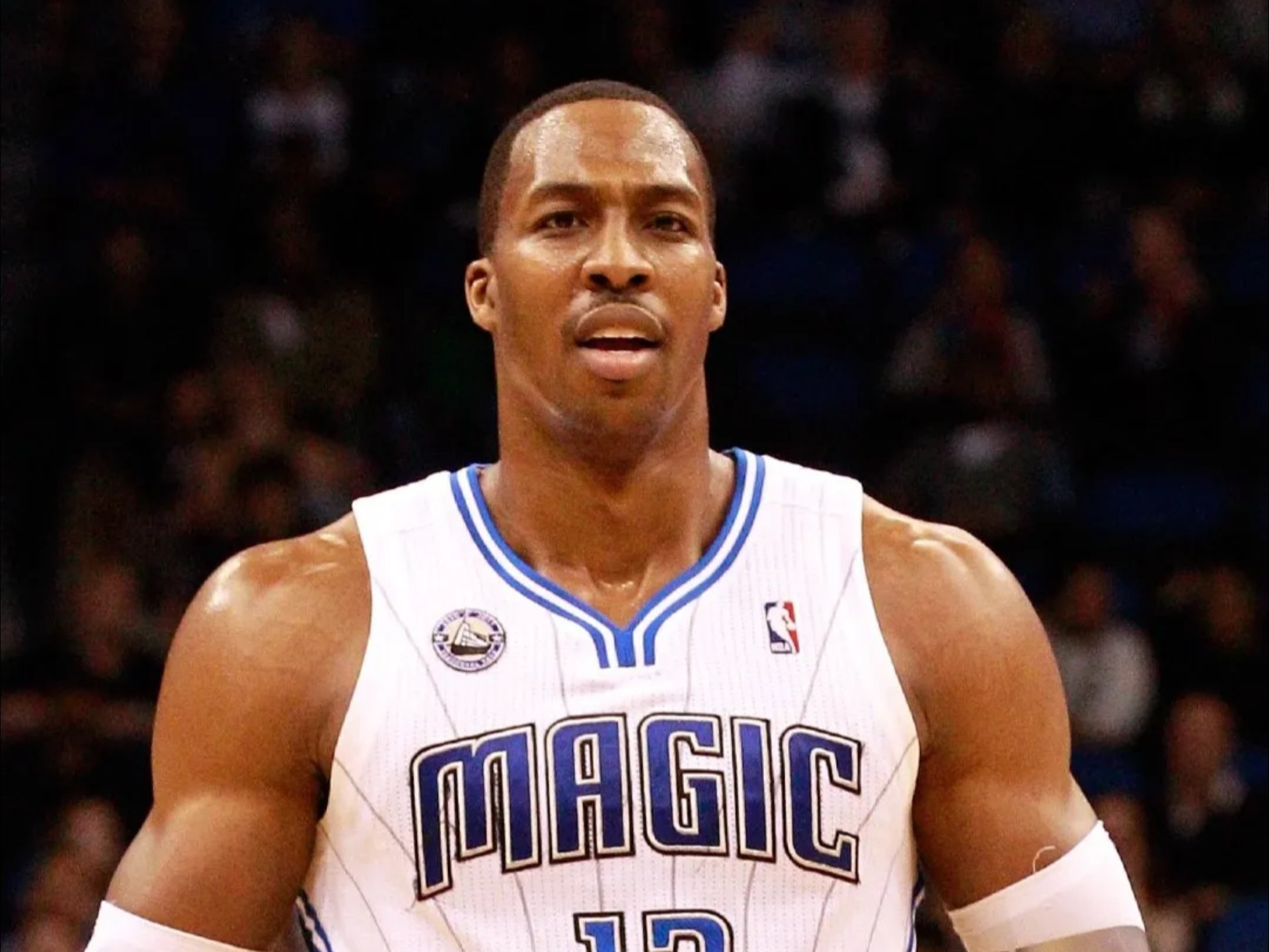 跟队记者：麦迪逊伤情严重，热刺引援重点为10号位和中后卫（队记：麦迪逊伤势较重，热刺引援优先锁定10号位和中卫）