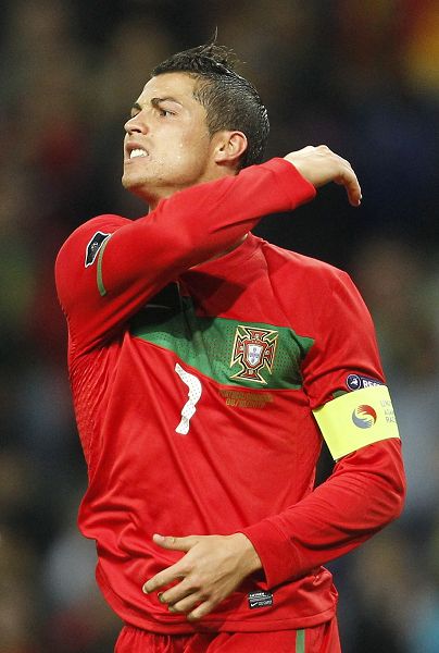 贝弗利希腊联赛首秀帮助球队赢球 个人拿下7分6助3板（贝弗利希腊联赛首战助队取胜，贡献7分6助攻3篮板）