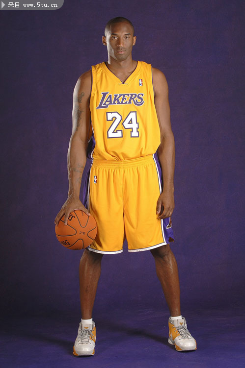 基米希达成欧冠生涯百场里程碑，成拜仁队史第五人（基米希完成欧冠百场，跻身拜仁队史第五人）