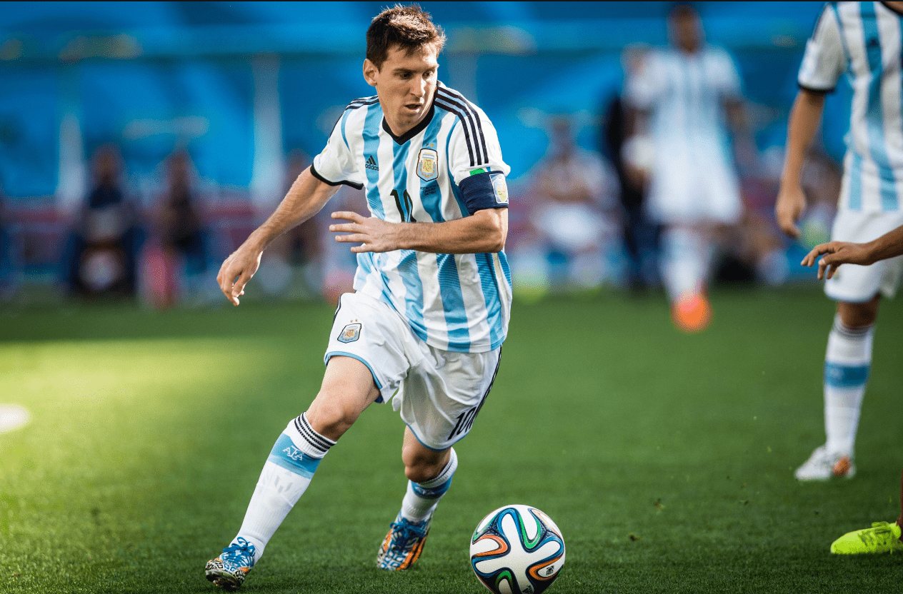 让哈兰德“歇一歇”！昔日MVP走回正轨，他应当接过曼城领军大旗（让哈兰德暂歇！昔日MVP找回状态，该他扛起曼城大旗）