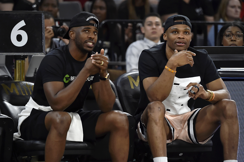 约基奇传球再次刷新中锋认知（约基奇传球再度改写中锋定义）