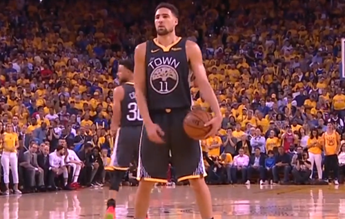 法比奥：非常荣幸拿到中超金靴，这背后是所有人的努力和付出（法比奥：荣膺中超金靴倍感荣幸，这一切离不开大家的共同努力）