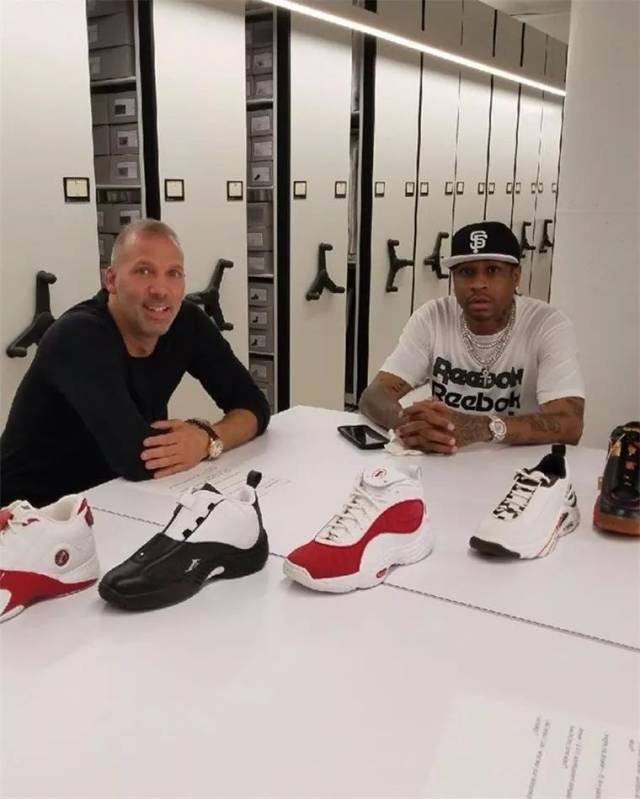 皇马名宿：球队不能被维尼修斯牵着鼻子走，没人把他绑在这（皇马名宿：球队不该被维尼修斯左右，他并非被迫留队）