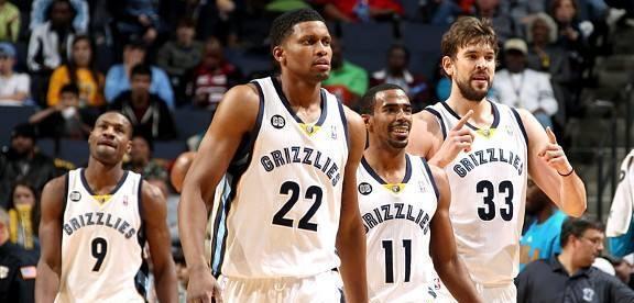 马卡：皇马击败16家俱乐部成功截胡，签下西协乙19岁新星雷索拉（马卡报：皇马击退16家竞争者，截胡签下19岁西协乙新星雷索拉）