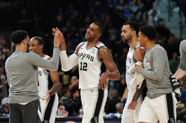 29岁近乎无球可踢!维尔纳第90分钟替补登场，本赛季仅出场2次（维尔纳29岁境况尴尬：第90分钟才替补登场，本赛季仅出战2场）