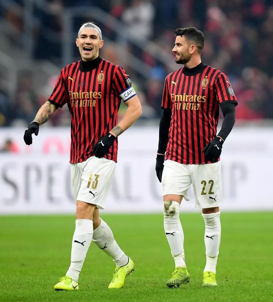 离场前得到12分！里夫斯左小腿酸痛，提前退出本场对阵火箭（里夫斯左小腿酸痛提前离场，战火箭离场前入账12分）