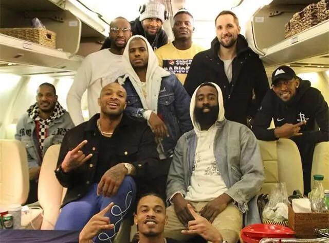 赵宇豪：这赛季起起伏伏很不容易，希望我们能够把握好明年（赵宇豪：本季起伏不易，盼我们把握明年机遇）