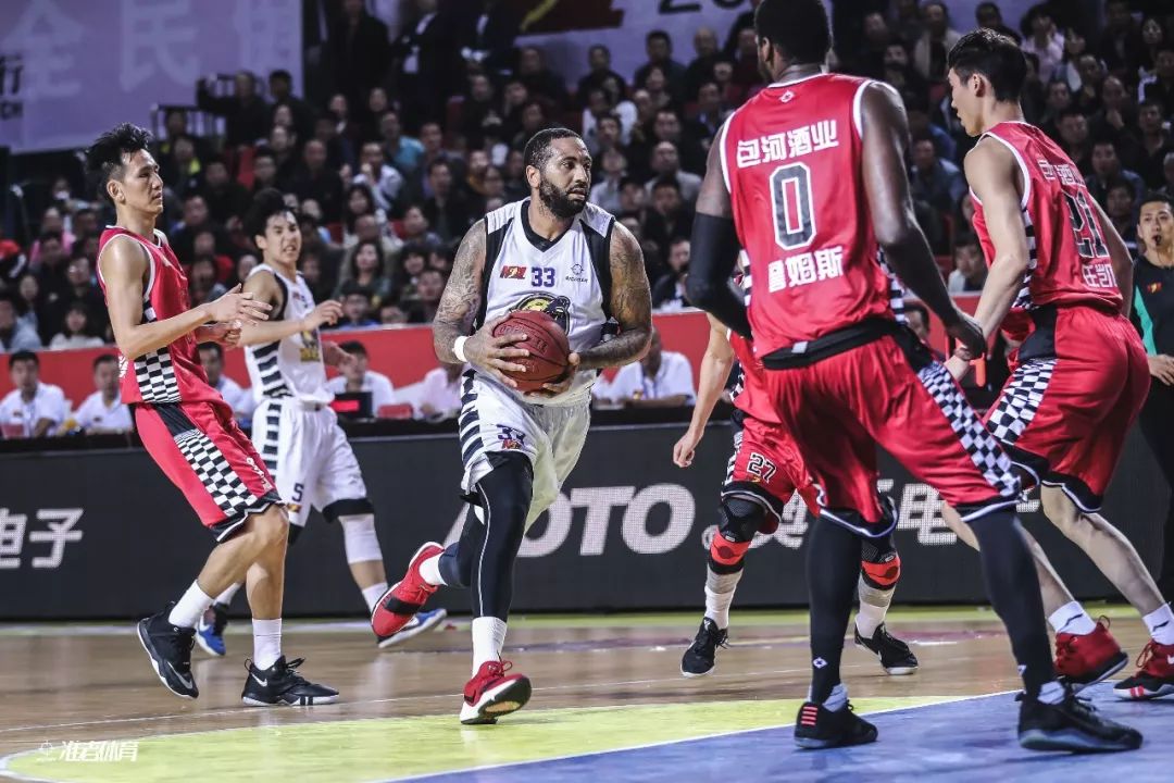 若塔曾为两队效力过，波尔图vs马竞赛前致敬若塔兄弟（波尔图vs马竞赛前，向曾为两队效力的若塔兄弟致敬）